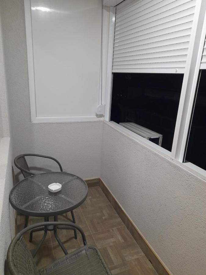 Holiday Apartaments 2 Nis Exterior foto
