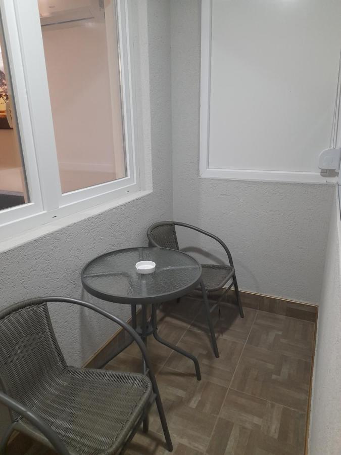Holiday Apartaments 2 Nis Exterior foto